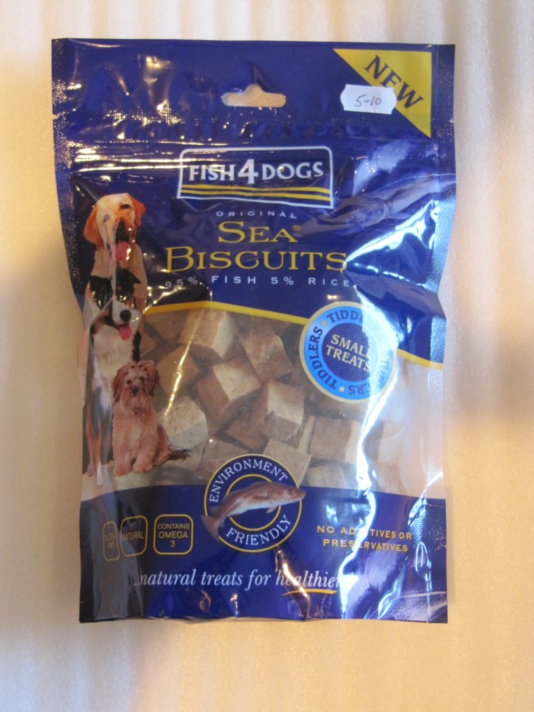 Fish 4 Dogs Sea Biscuits Tiddlers Small Treats 200gm Castle Croft Kennels Stockport Manchester